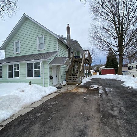 The Water Street Inn Greater Napanee ภายนอก รูปภาพ