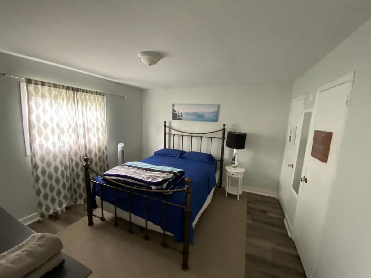 The Water Street Inn Greater Napanee ภายนอก รูปภาพ